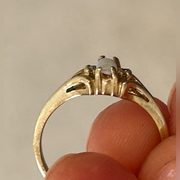 Vintage opal and diamond ring - size 6 - Picture 8 of 14